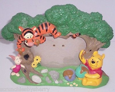 Detail Winnie The Pooh Photo Booth Frame Nomer 41