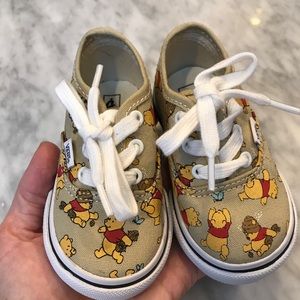 Detail Winnie The Pooh Vans Baby Nomer 7