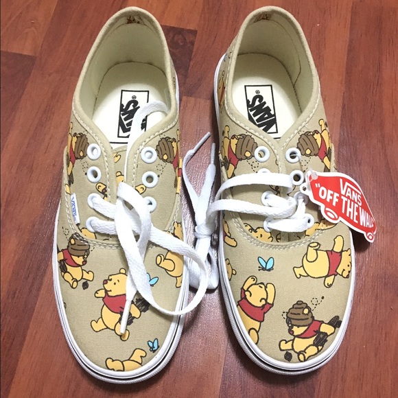 Detail Winnie The Pooh Vans Womens Nomer 2