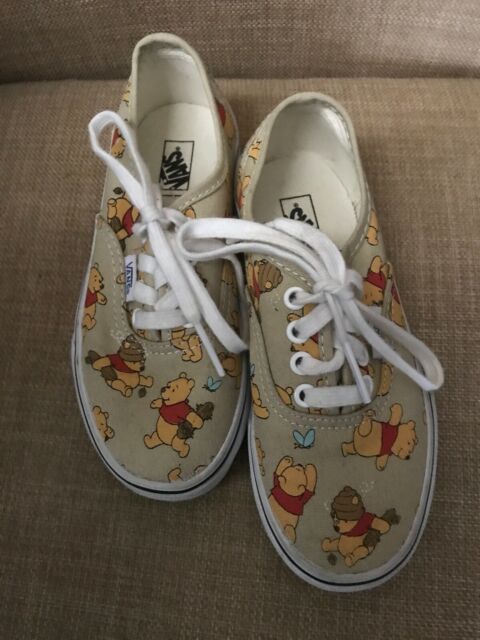 Detail Winnie The Pooh Vans Womens Nomer 29