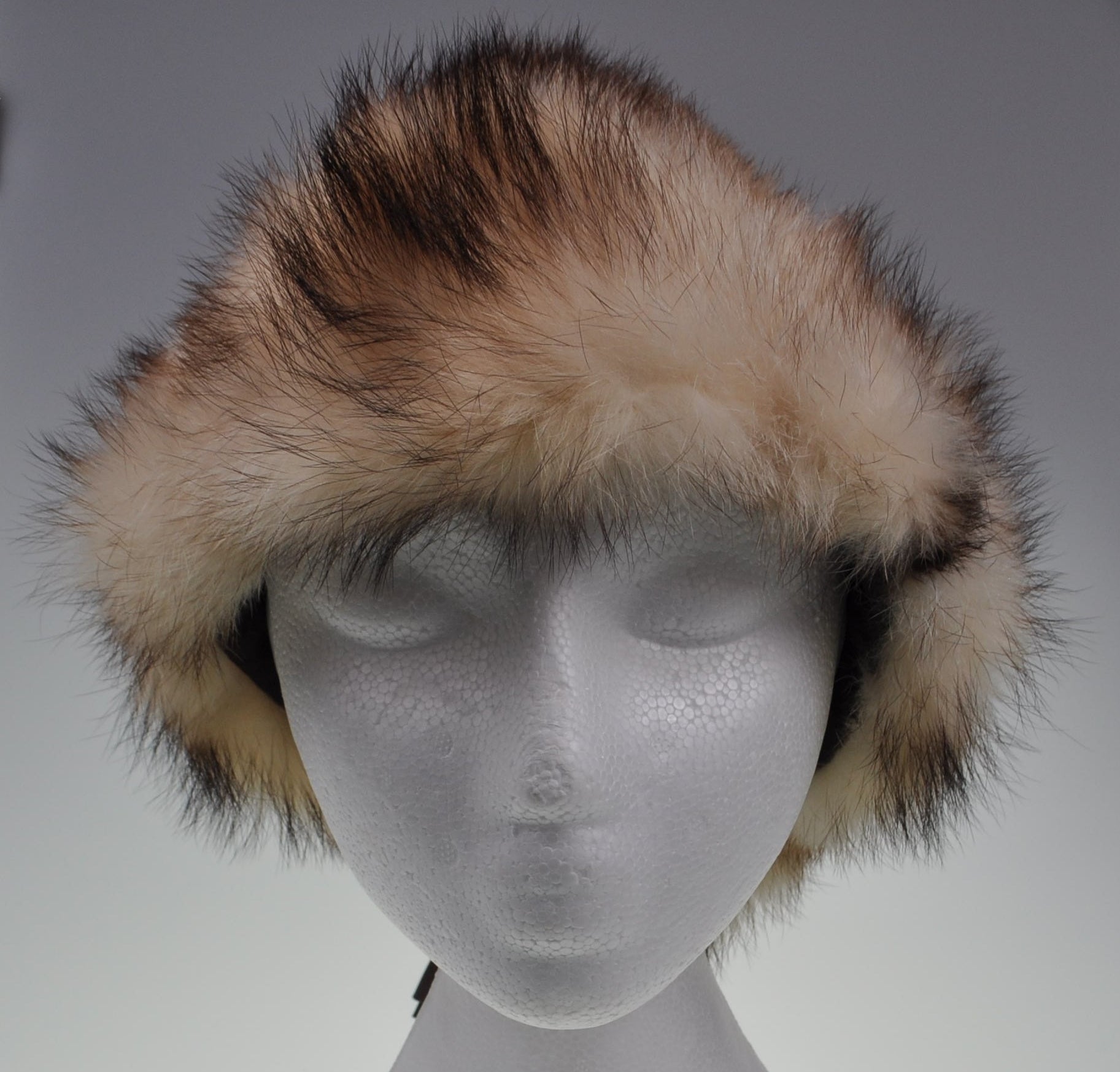 Detail Skunk Fur Hat Nomer 33