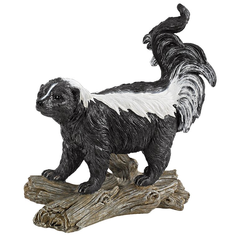 Skunk Statue - KibrisPDR