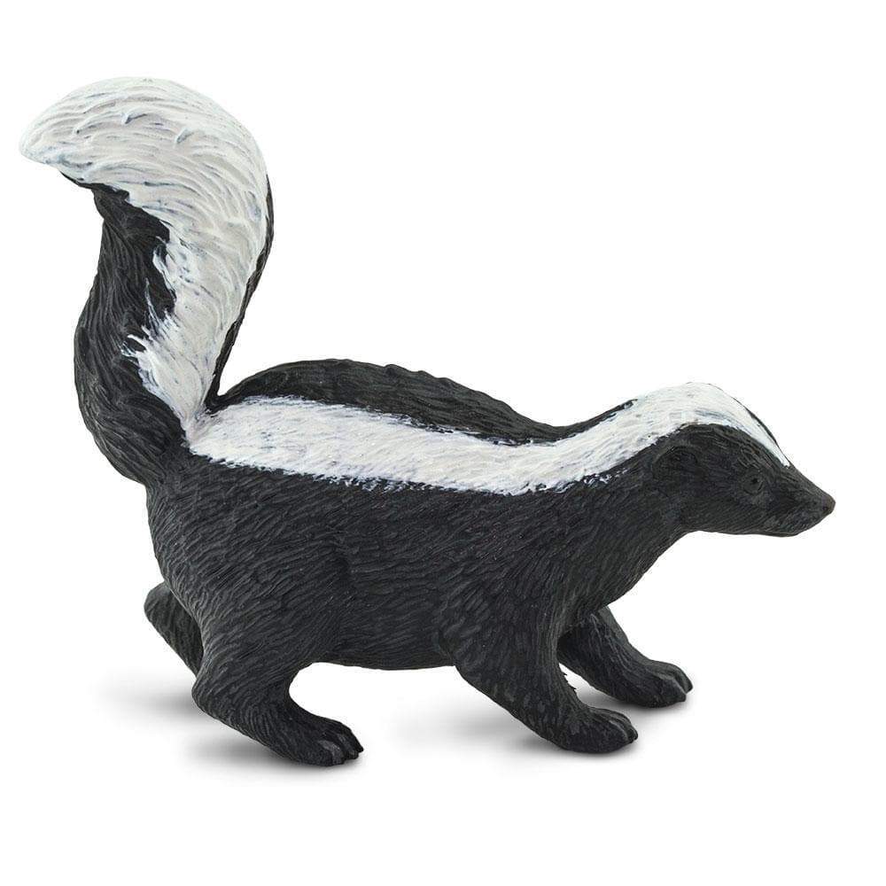 Detail Skunk Statue Nomer 43