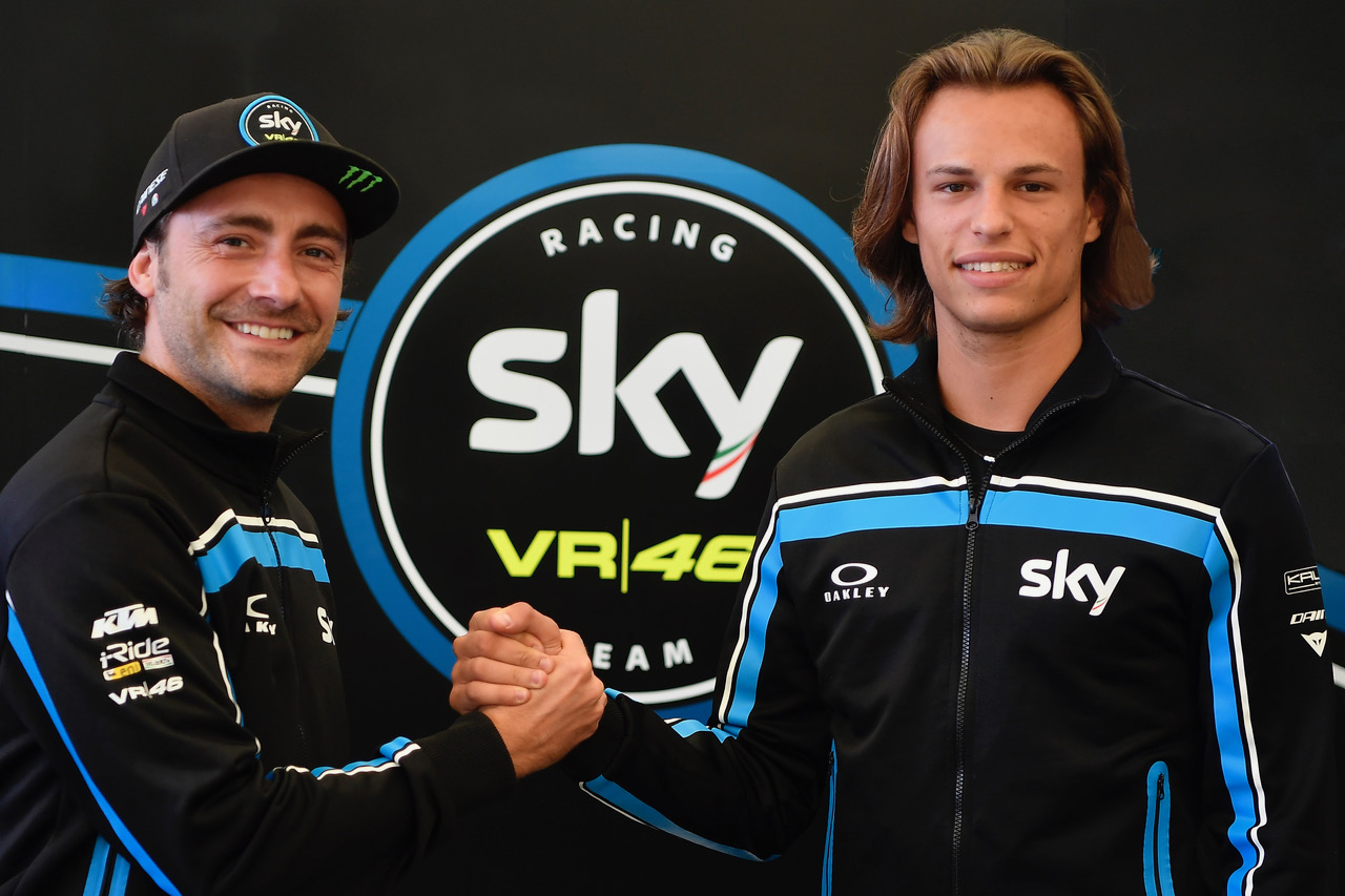 Detail Sky Racing Team Logo Nomer 22
