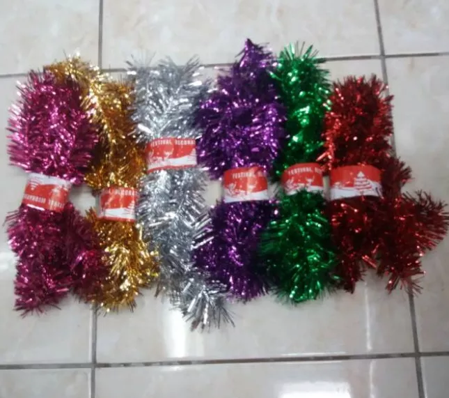 Detail Slinger Pohon Natal Nomer 35