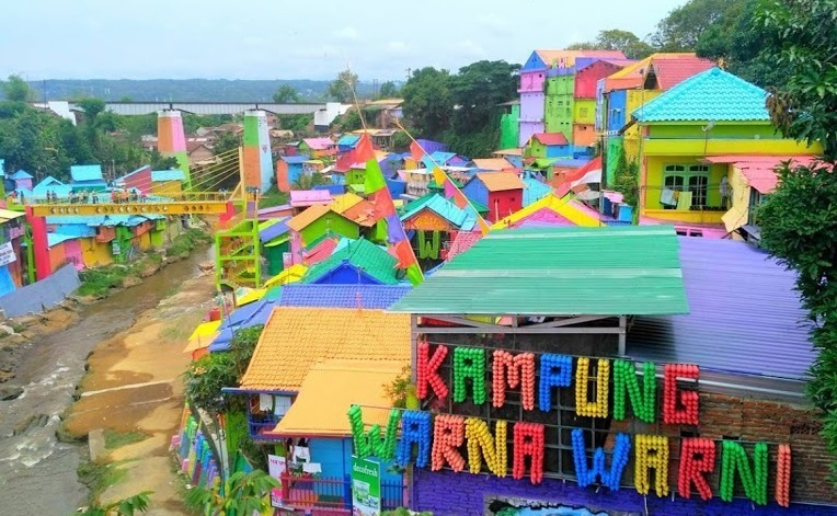 Detail Wisata Malang Rumah Warna Warni Nomer 7