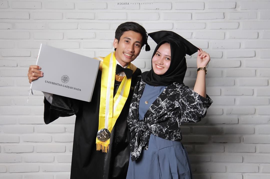 Detail Wisuda Laki Laki Nomer 16