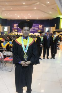 Detail Wisuda Laki Laki Nomer 41