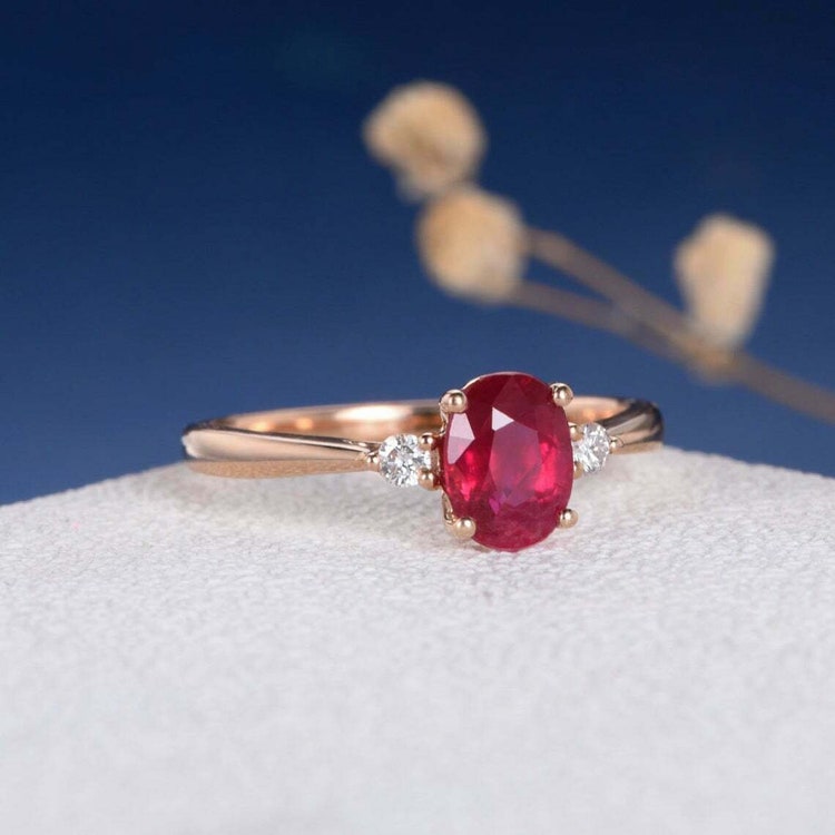 Detail Witcher 3 Gold Ruby Ring Nomer 27