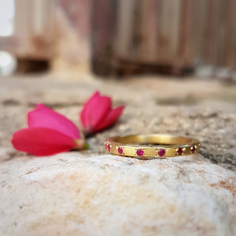 Detail Witcher 3 Gold Ruby Ring Nomer 48