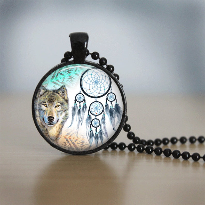 Detail Wolf Dreamcatcher Necklace Nomer 28