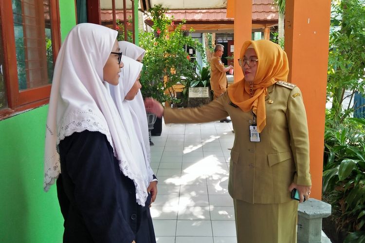 Detail Sman 1 Kebomas Gresik Nomer 17