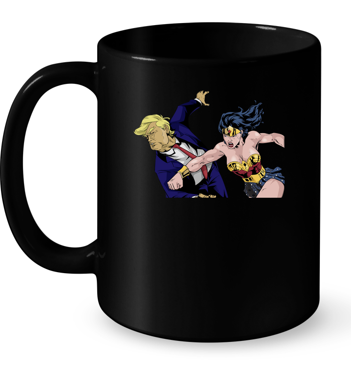 Detail Wonder Woman Punching Trump Mug Nomer 2