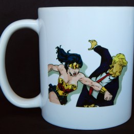 Detail Wonder Woman Punching Trump Mug Nomer 28