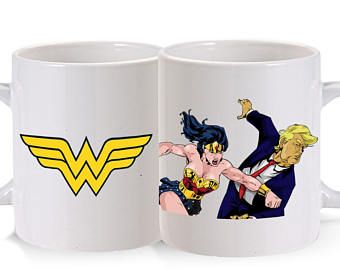 Detail Wonder Woman Punching Trump Mug Nomer 6