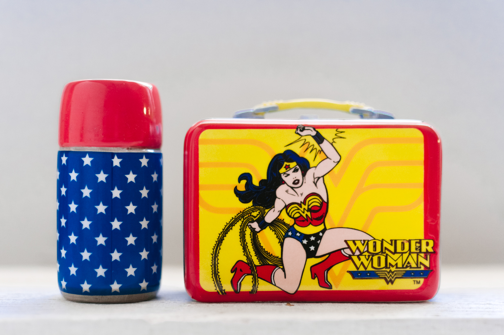 Detail Wonder Woman Thermos Nomer 51