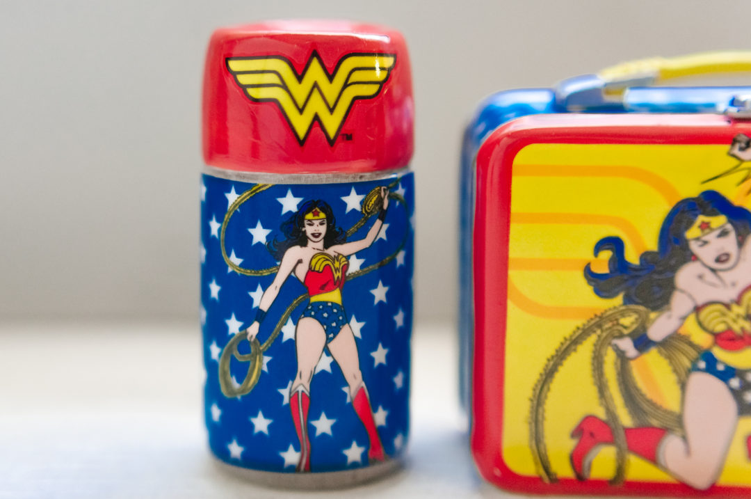 Detail Wonder Woman Thermos Nomer 57