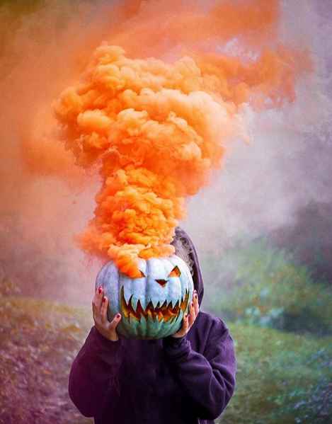 Detail Smoke Bomb Pumpkin Photography Nomer 7