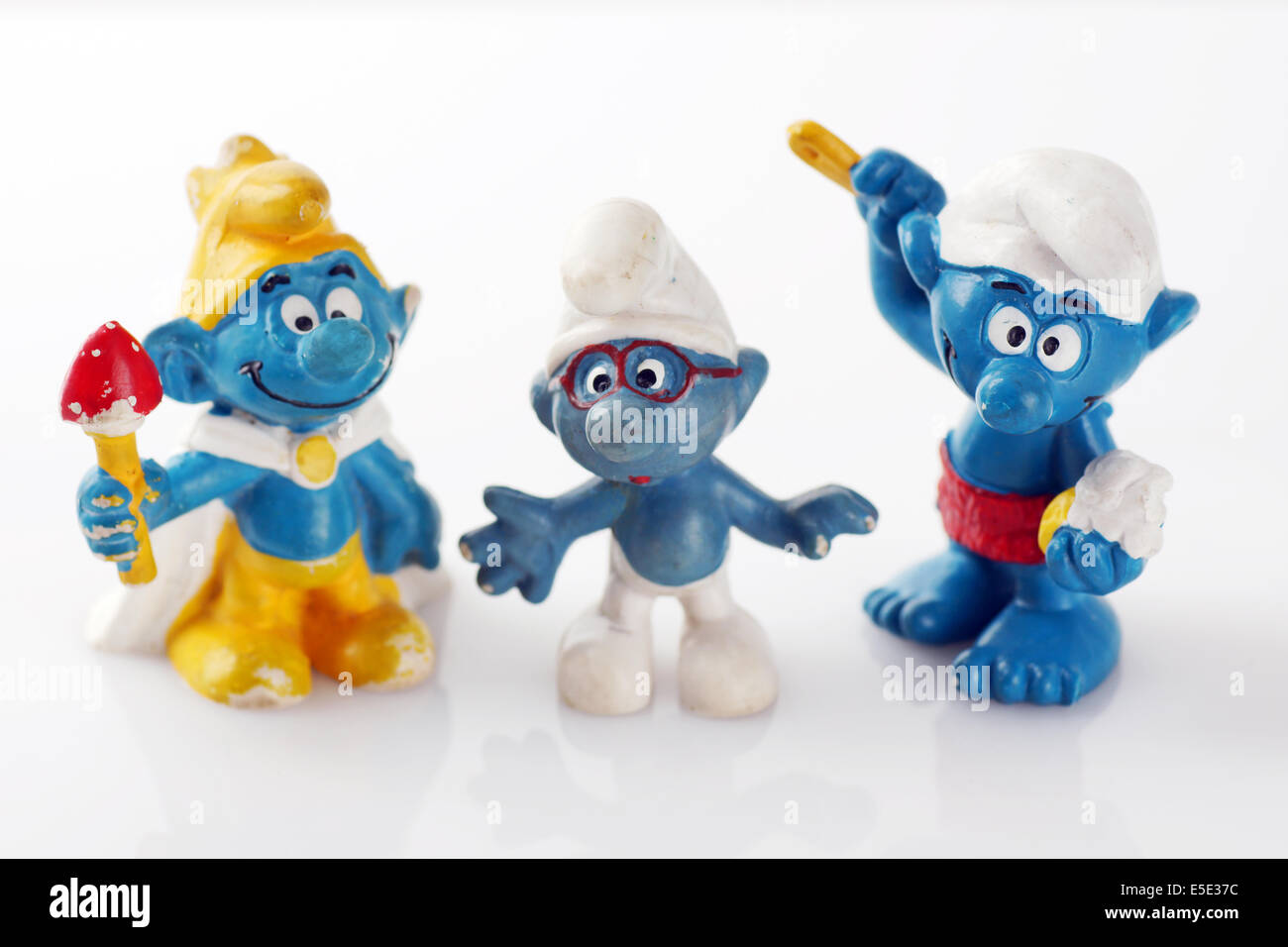 Detail Smurf Characters Pictures Nomer 30