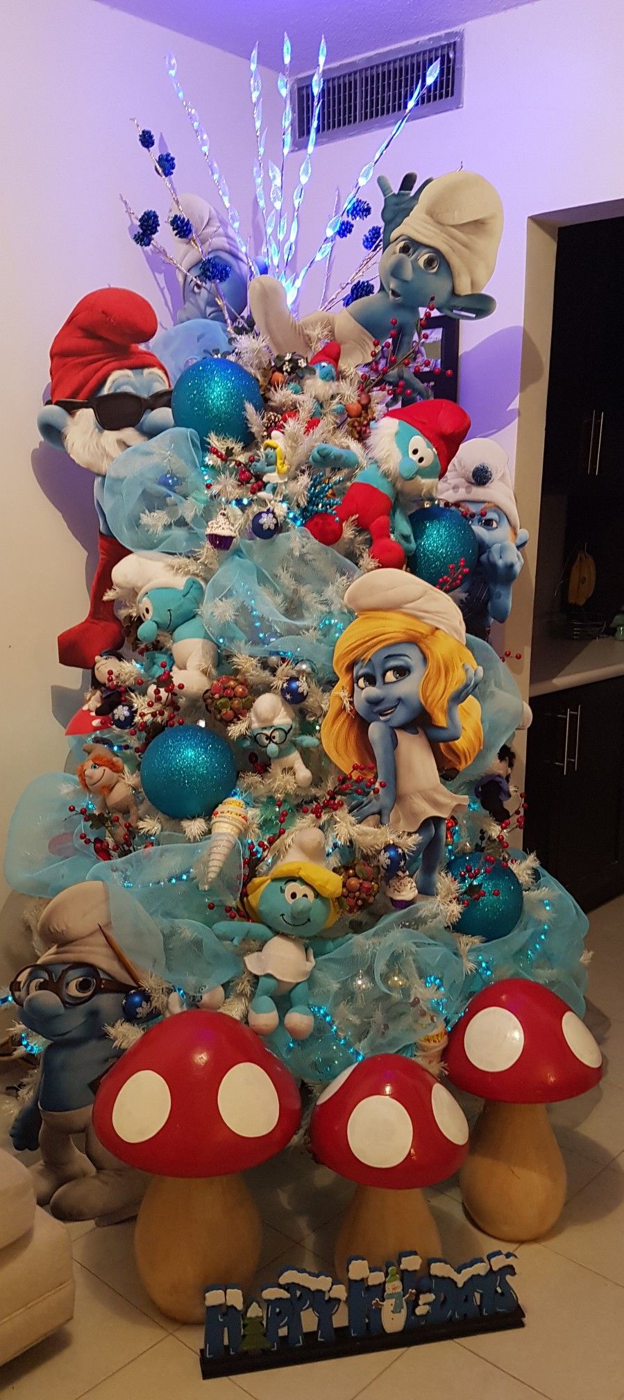 Detail Smurf Christmas Tree Nomer 3