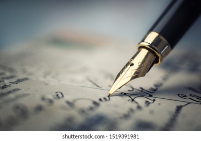 Detail Writing Pen Image Nomer 3