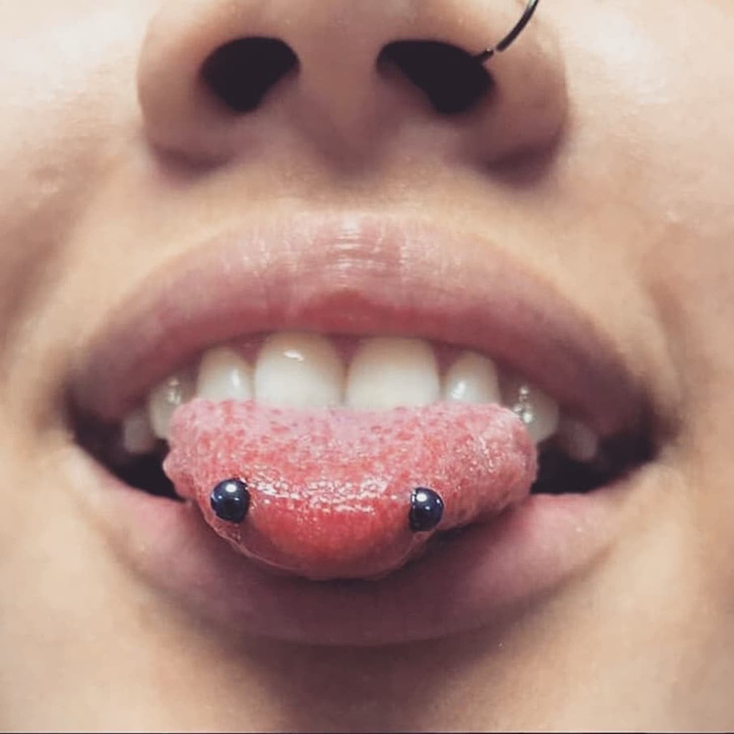 Snake Eyes Tongue Piercing Pictures - KibrisPDR