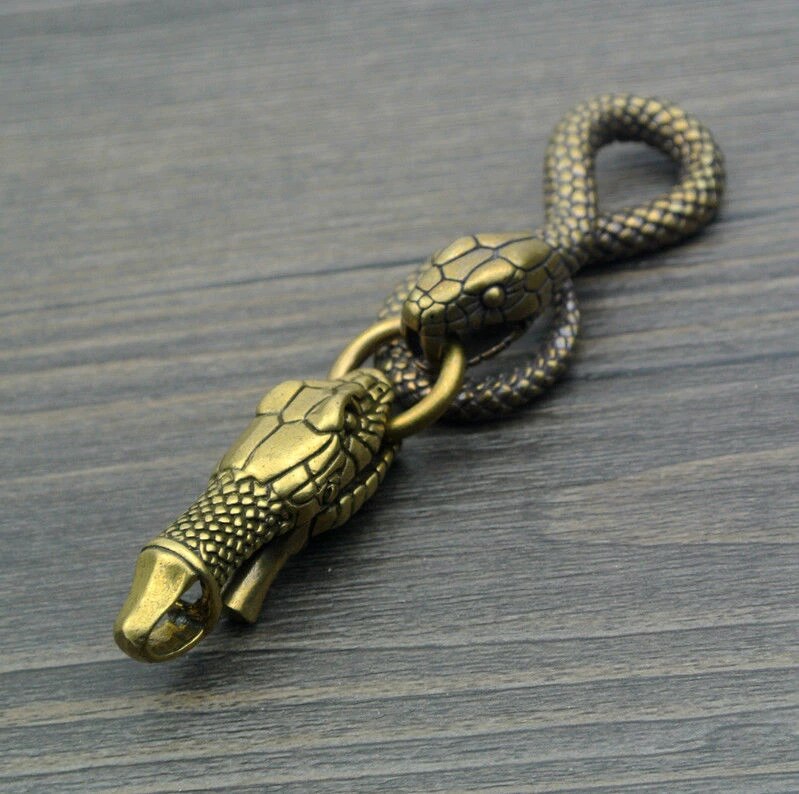 Detail Snake Hook Keychain Nomer 18