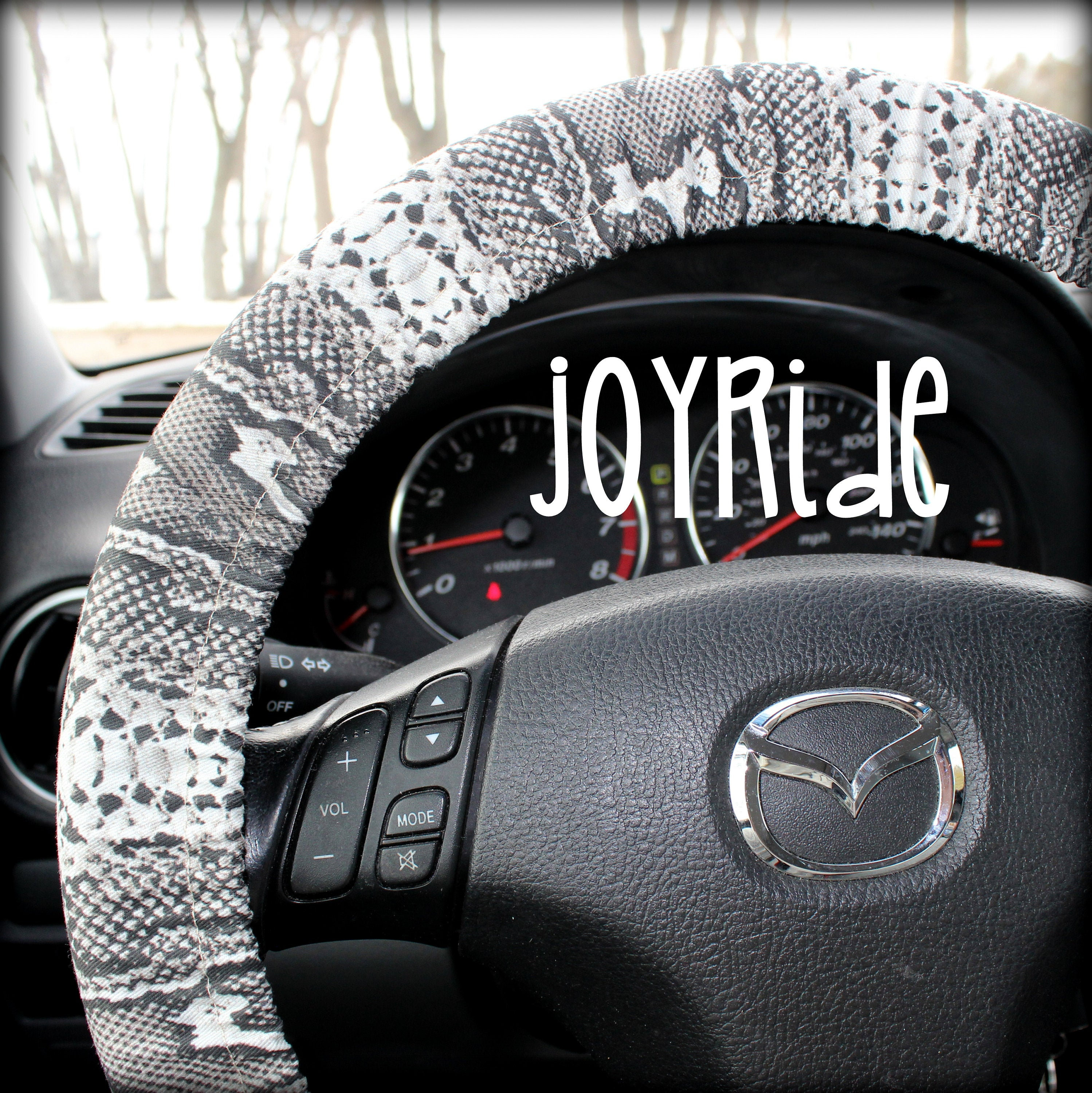 Detail Snake Print Steering Wheel Cover Nomer 37