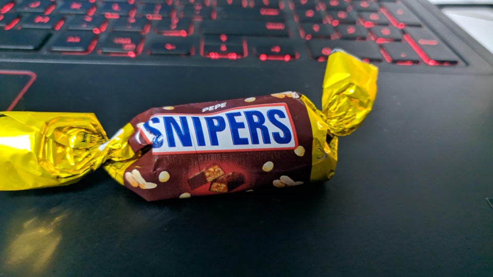 Detail Snipers Snickers Nomer 9