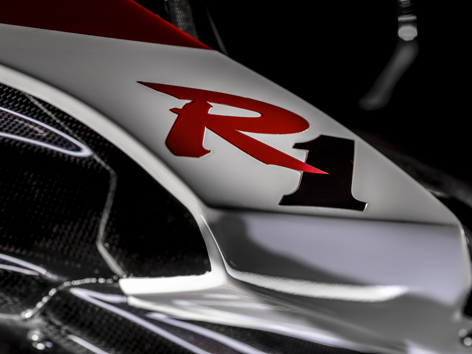 Detail Yamaha R1 Logo Nomer 30