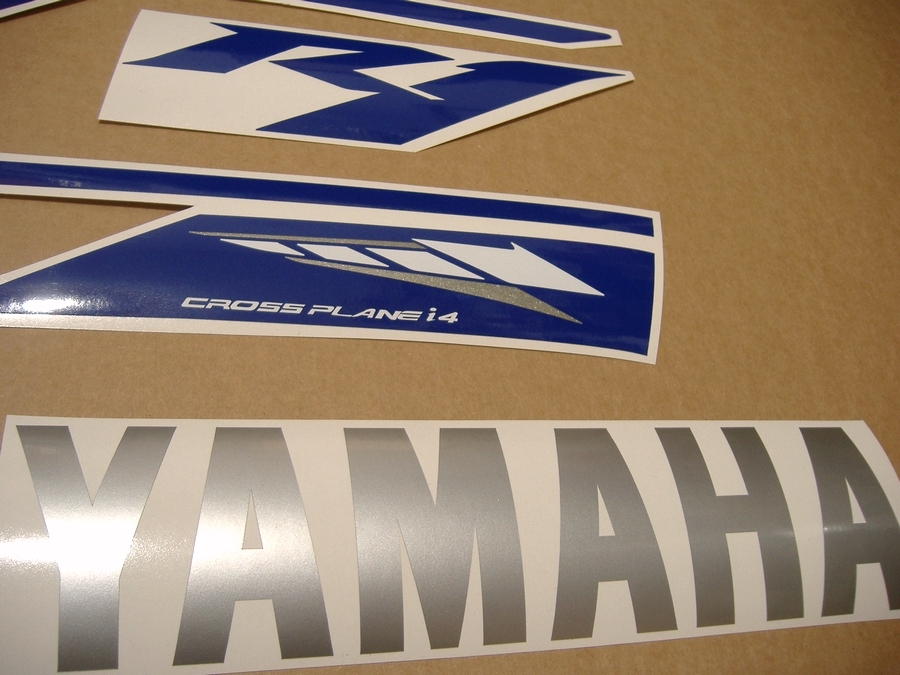 Detail Yamaha R1 Logo Nomer 46