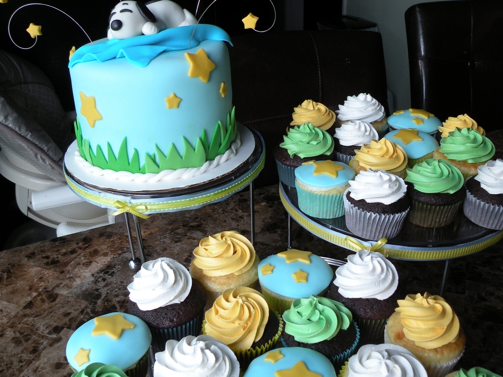 Detail Snoopy Baby Shower Cake Nomer 11