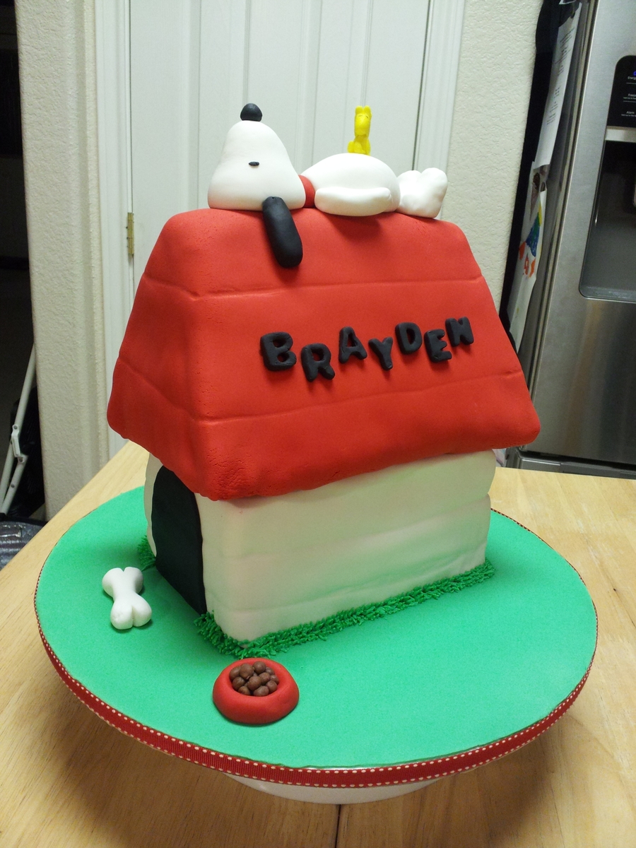 Detail Snoopy Baby Shower Cake Nomer 20