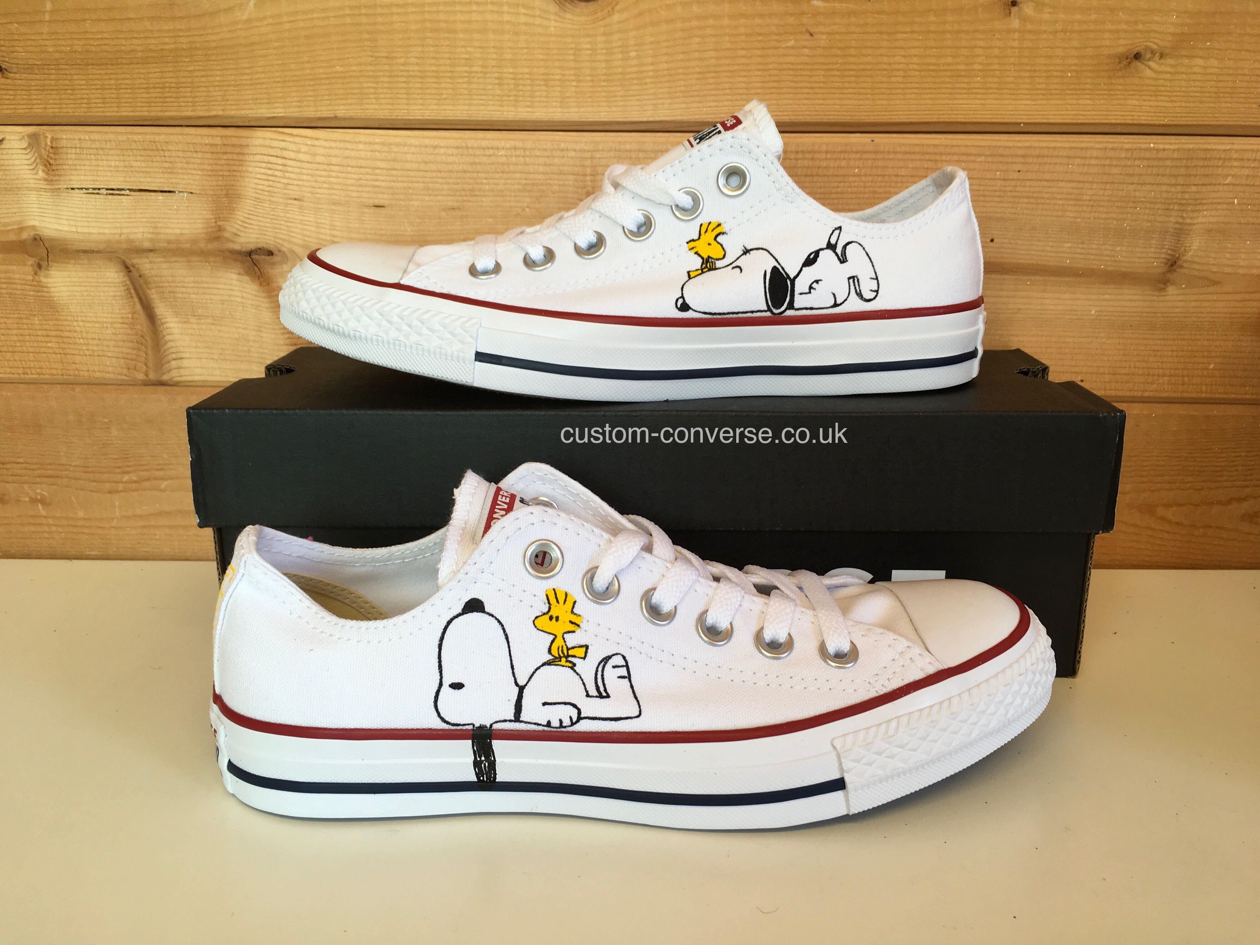 Detail Snoopy Converse Shoes Nomer 8