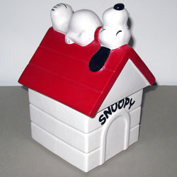 Detail Snoopy Dog House Cookie Jar Nomer 27