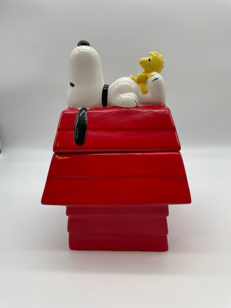 Detail Snoopy Dog House Cookie Jar Nomer 44