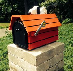 Detail Snoopy Dog House Mailbox Nomer 17