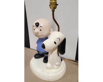 Detail Snoopy Dog Lamp Nomer 37