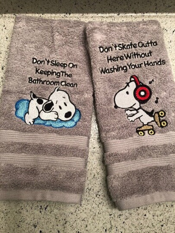 Detail Snoopy Hand Towel Nomer 31