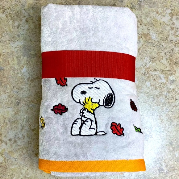 Detail Snoopy Hand Towel Nomer 54