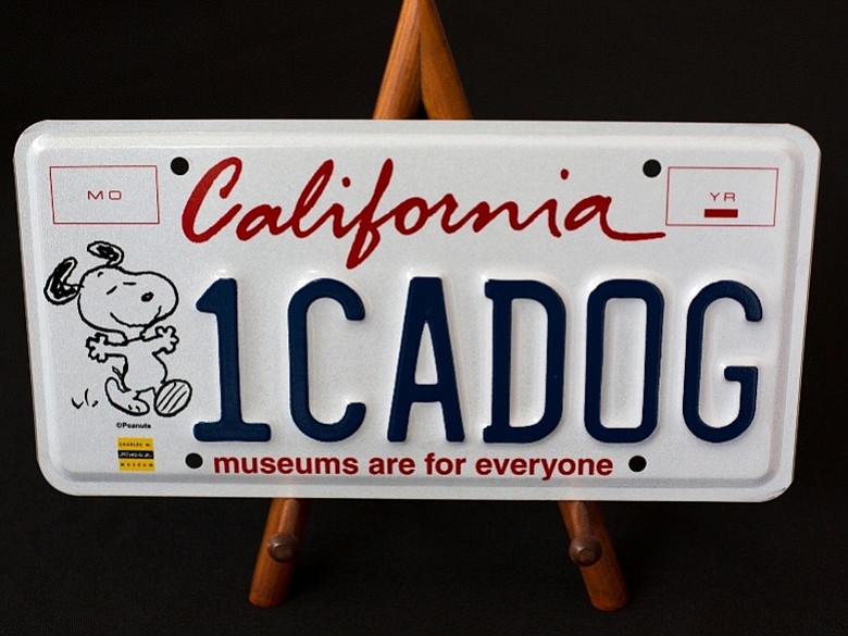 Detail Snoopy License Plate Frame Nomer 24