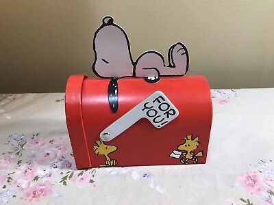 Detail Snoopy Mailbox Nomer 20