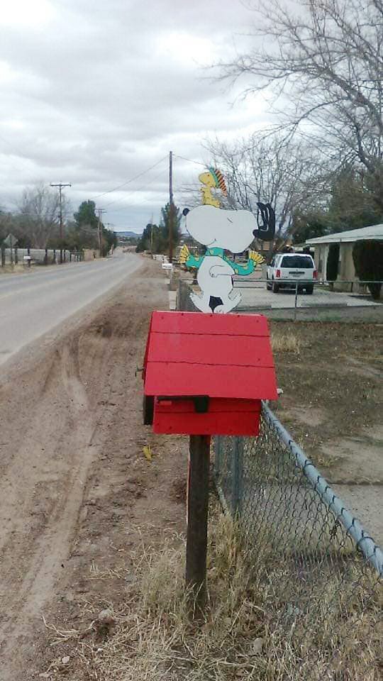 Detail Snoopy Mailbox Nomer 10