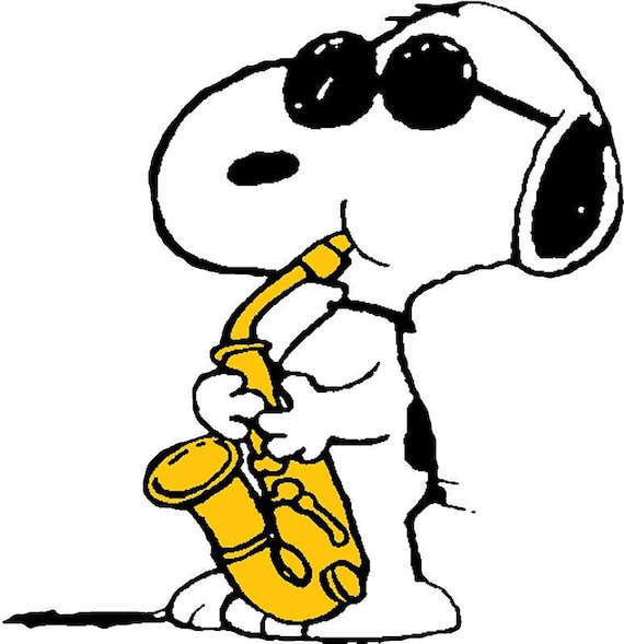 Detail Snoopy Saxophone Nomer 8