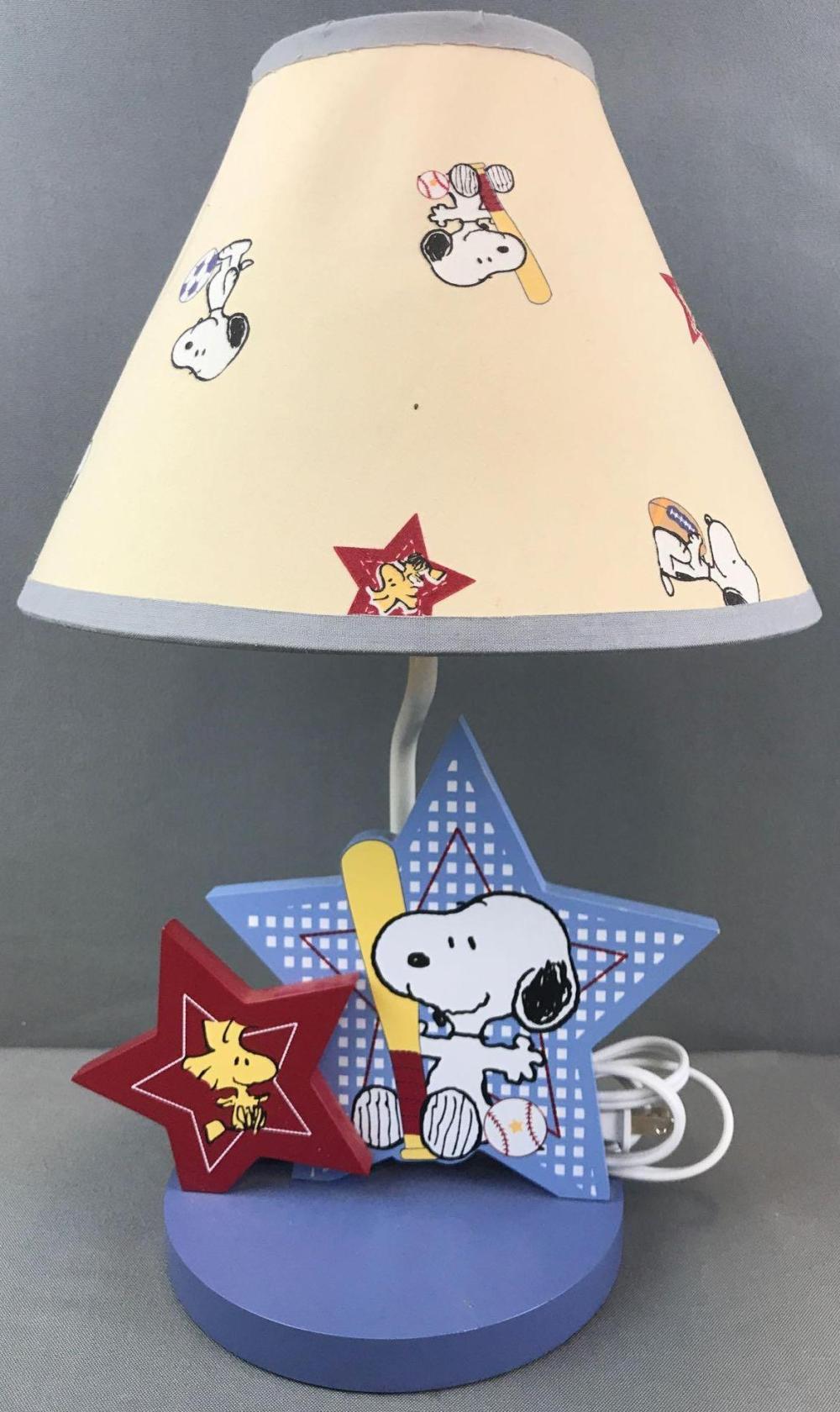 Detail Snoopy Sports Lamp Nomer 13