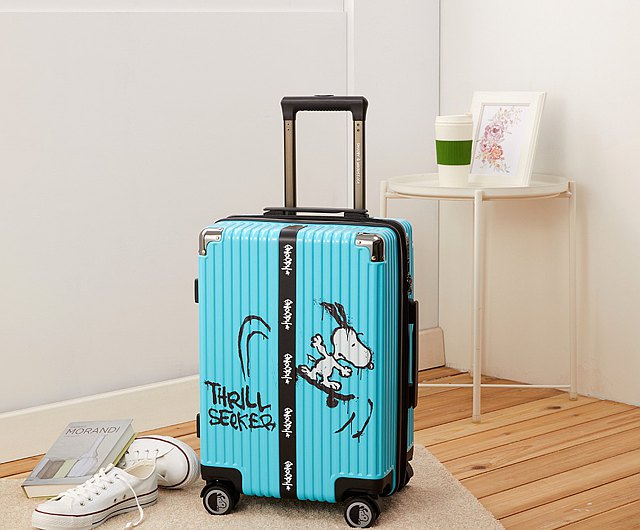 Detail Snoopy Suitcase Nomer 3