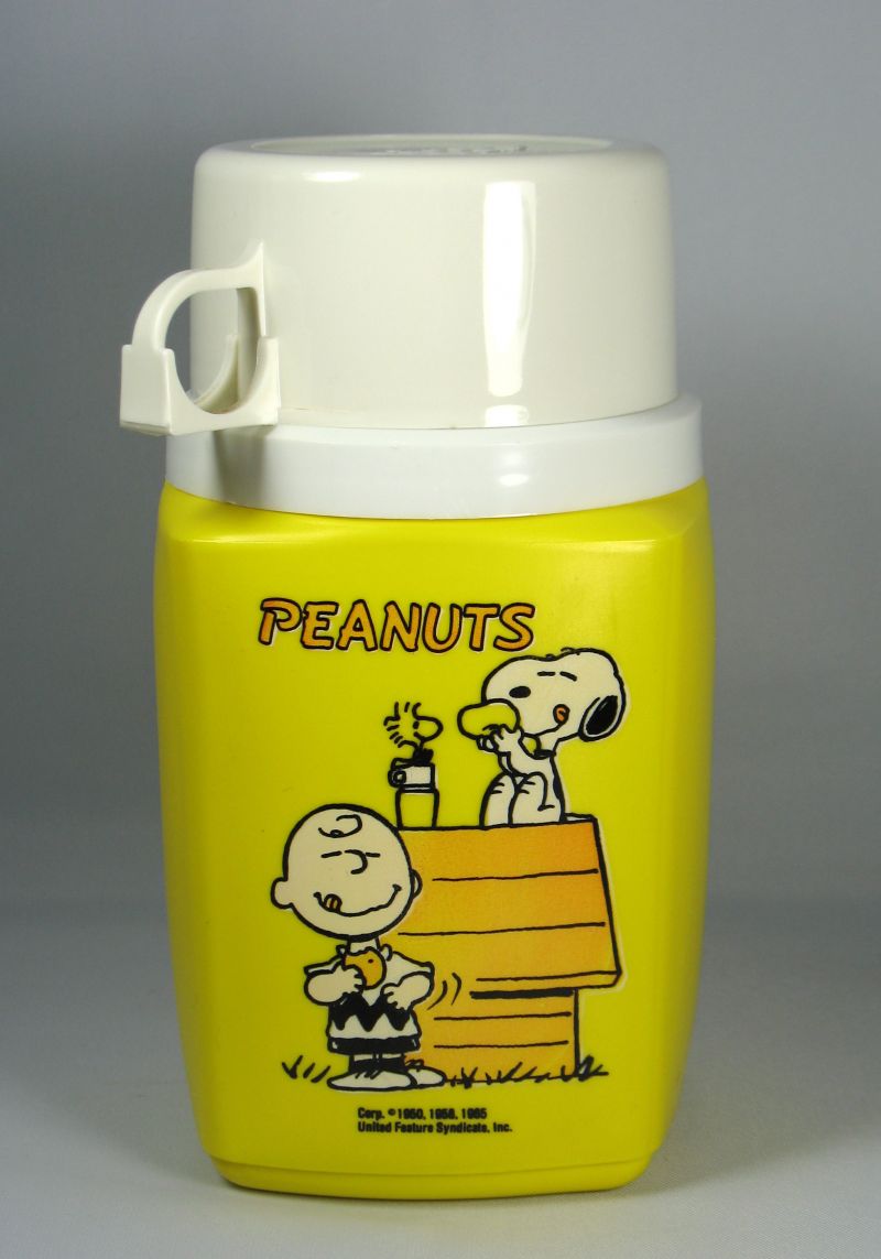 Detail Snoopy Thermos Nomer 4