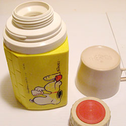 Detail Snoopy Thermos Nomer 33