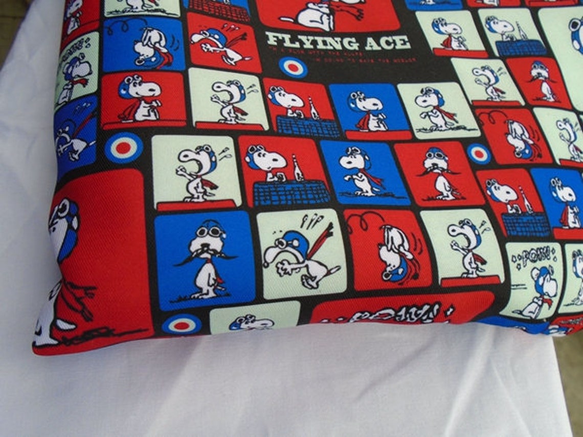 Detail Snoopy Window Curtains Nomer 12