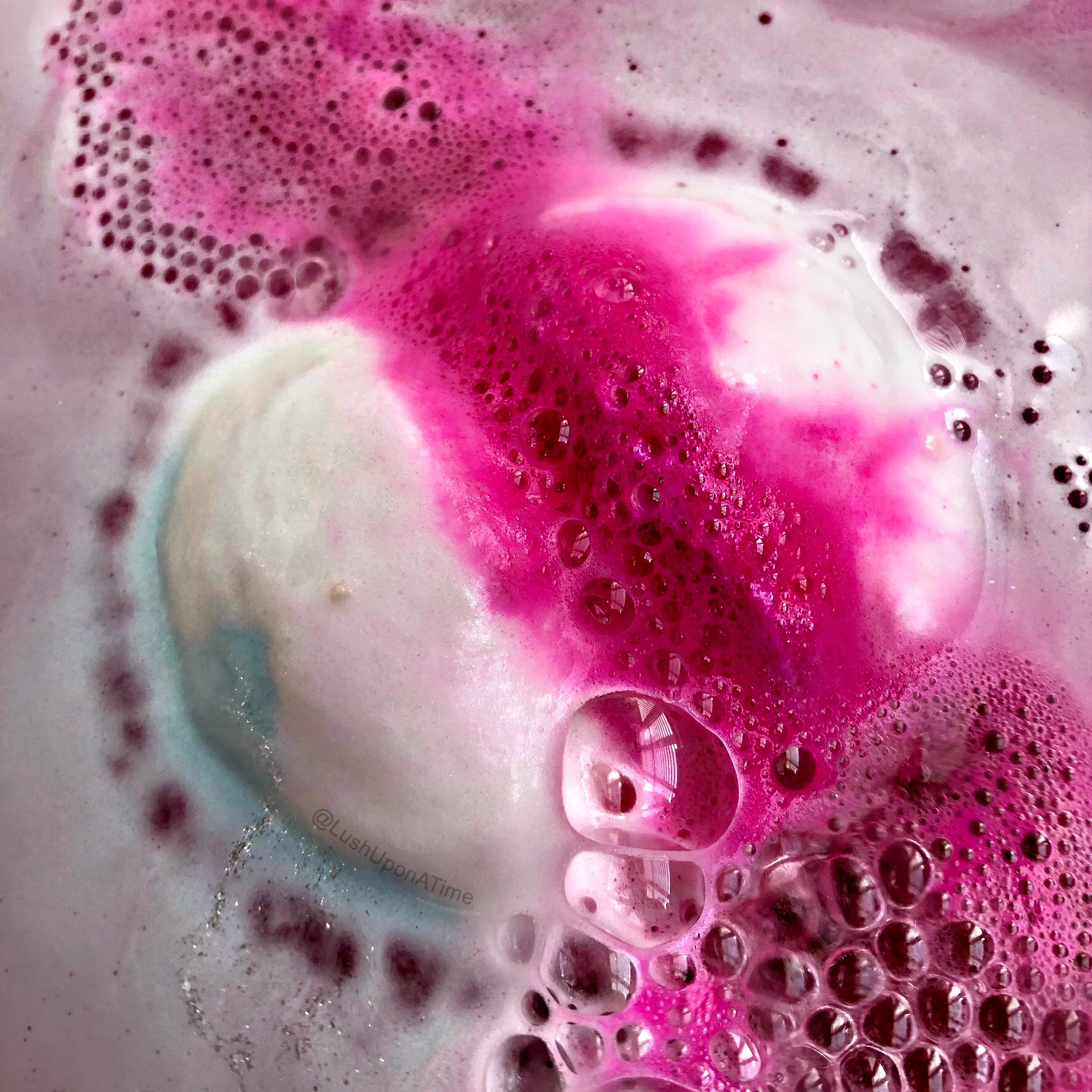 Detail Snow Fairy Bath Bomb Nomer 33